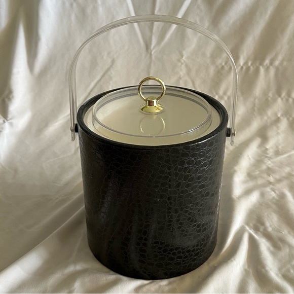 Super cool, vintage, mid century, modern alligator, embossed, lucite, ice bucket - Picture 2 of 8